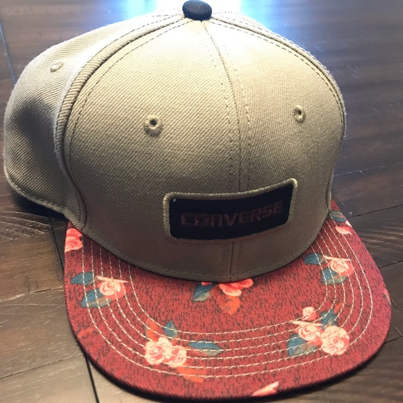 converse flat cap